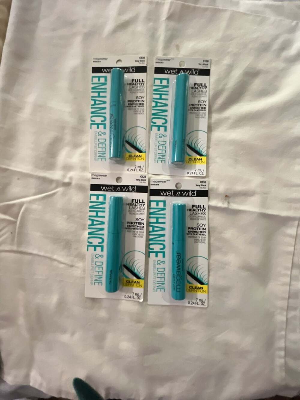 Wet n Wild MegaWear Enhance & Define Mascara C136 Very Black - Set of 4